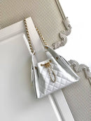 Bolsa Hobo  Chanel 25 White