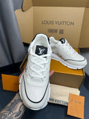 Louis Vuitton classic white black