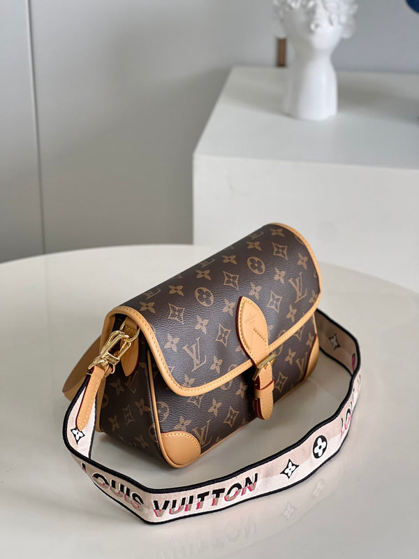 Lv Diane Monogram Brown (Pronta entrega)