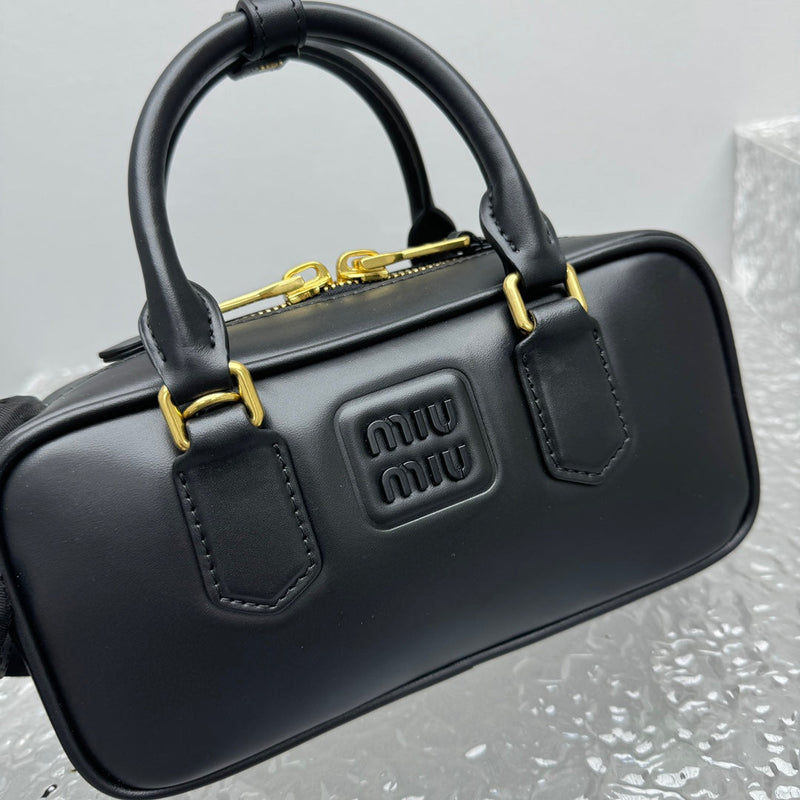 Bolsa Miu Miu Arcadie Leather Bag