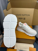 Louis Vuitton classic white pink