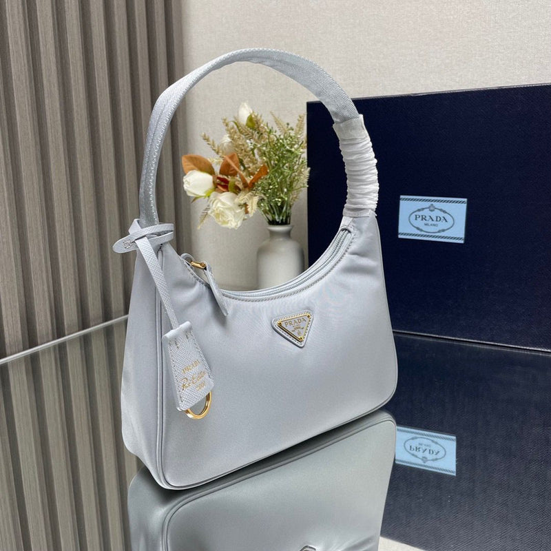 Bolsa Prada mini Re-Edition 2000