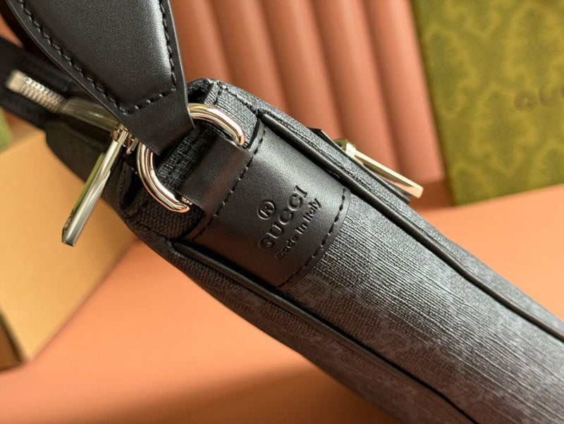 GUCCI SMALL GG CROSSBODY BAG