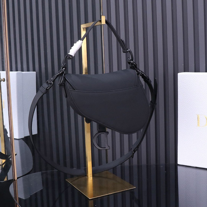 Bolsa Saddle Oblique Embroidery Black