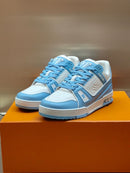 Trainer Light Blue