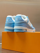 Trainer Light Blue