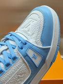 Trainer Light Blue
