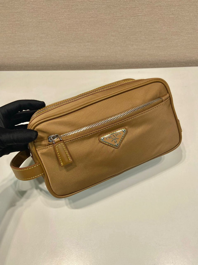 Prada Necessaire de re-nylon