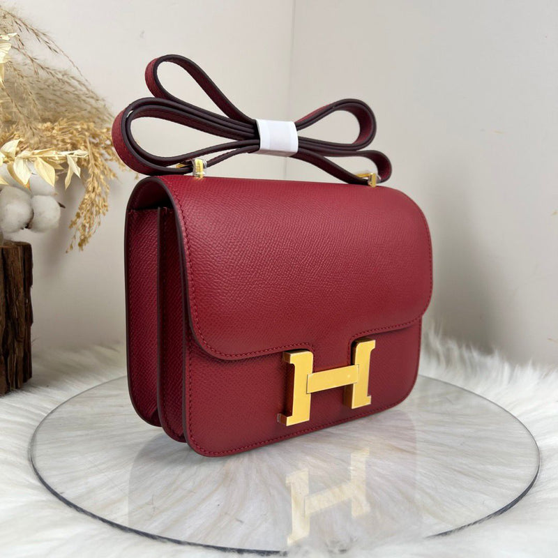 Hermès Constance