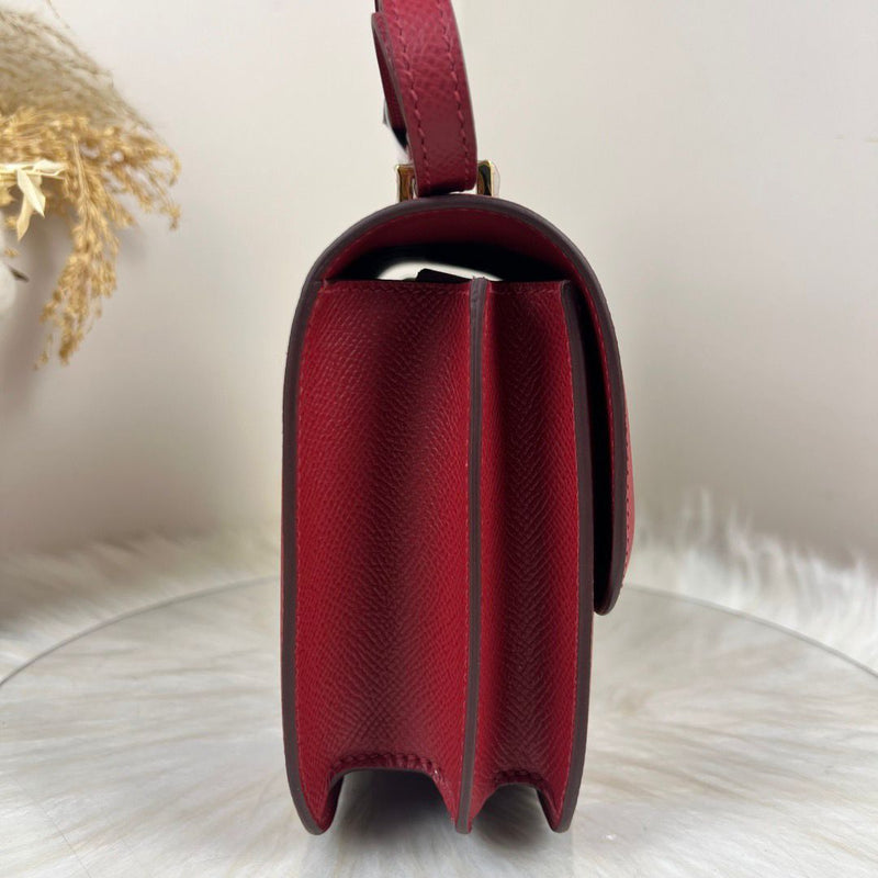 Hermès Constance