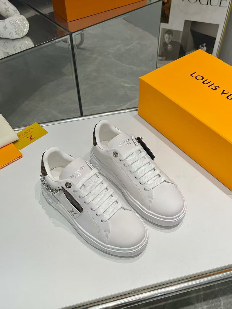 Louis Vuitton Time Out