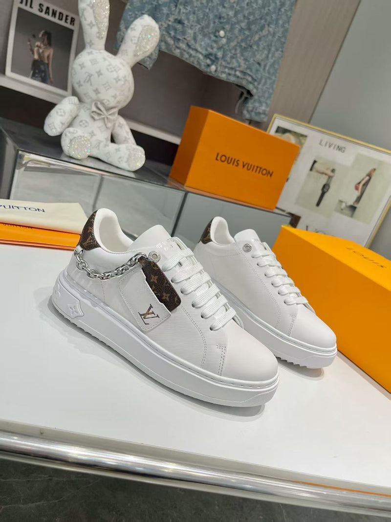 Louis Vuitton Time Out