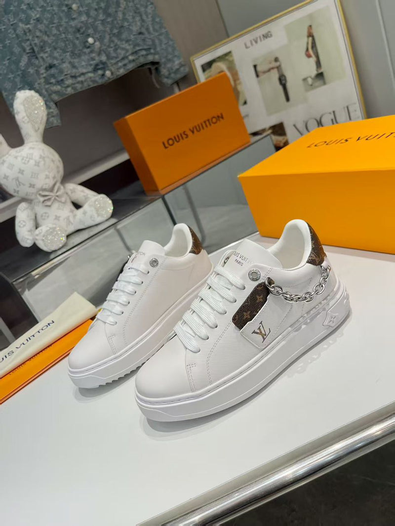 Louis Vuitton Time Out