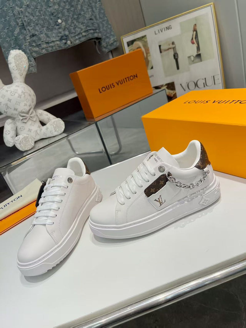 Louis Vuitton Time Out