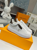 Louis Vuitton Time Out