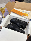Louis Vuitton Run Away Black
