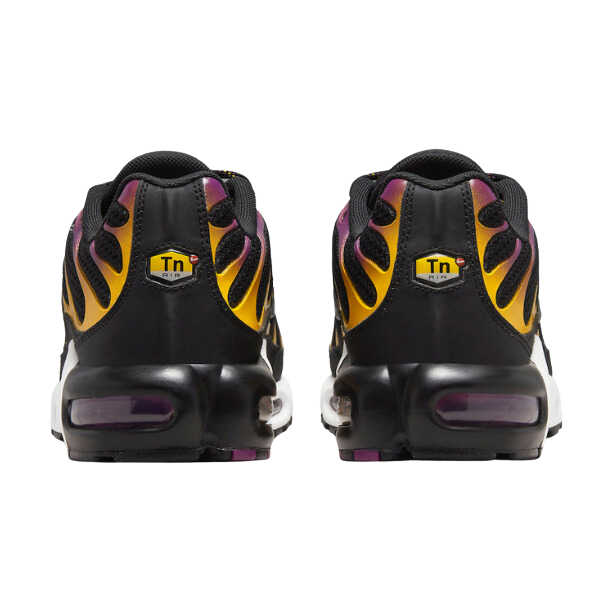 Tênis Nike Air Max Plus TN Black & University Gold