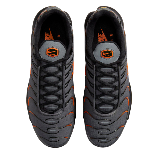 Tênis Nike Air Max Plus TN Cinza e Laranja