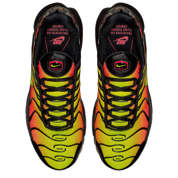 Tênis Nike Air Max Plus TN Black Volt Solar