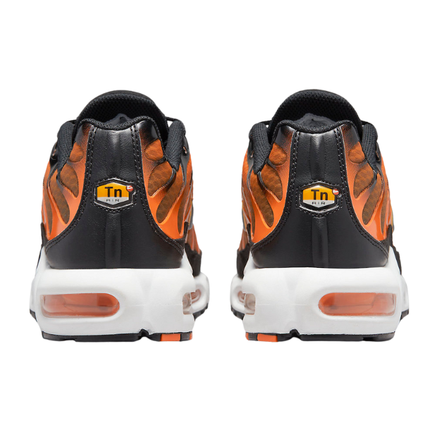 Tênis Nike Air Max Plus TN Safety Orange & Black