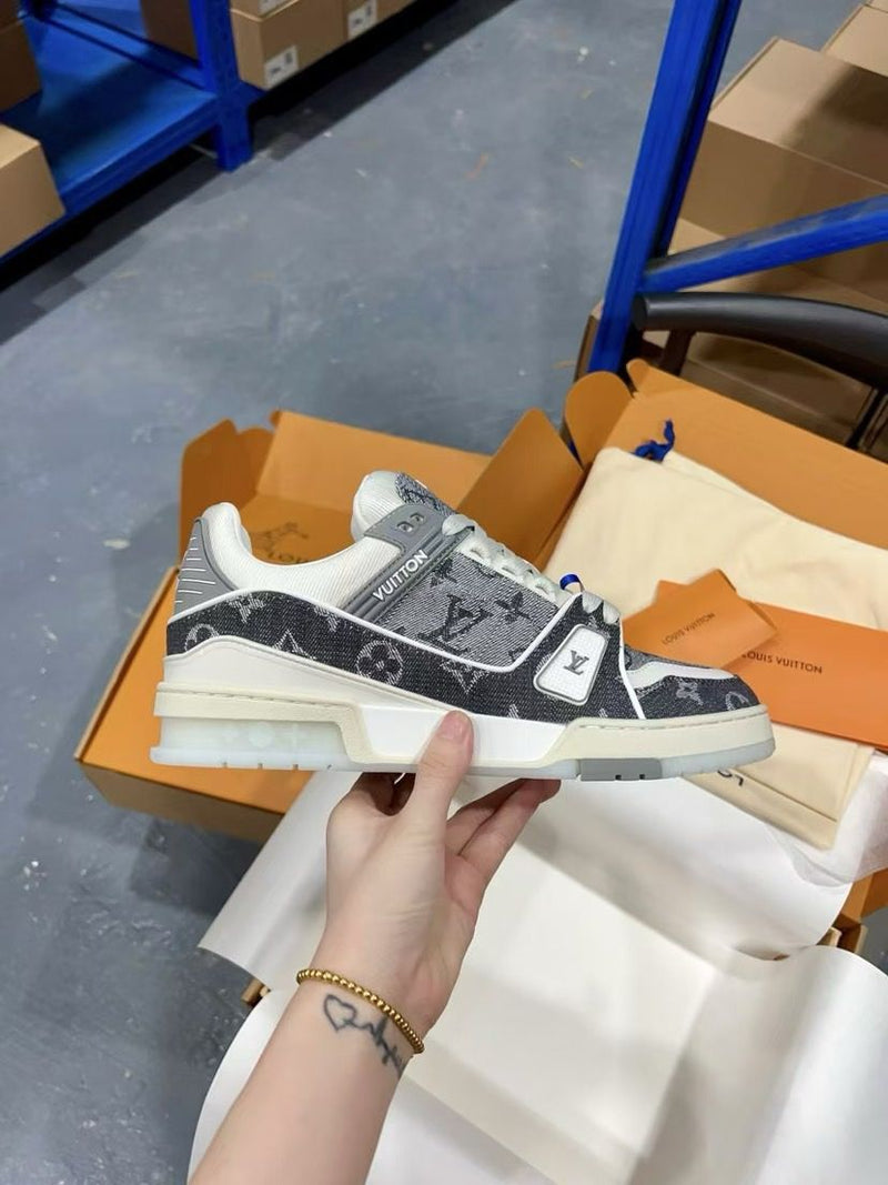 Lv Trainer Grey