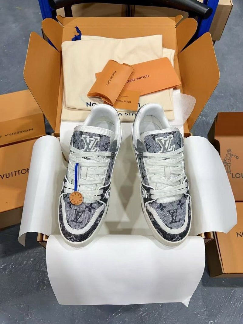 Lv Trainer Grey