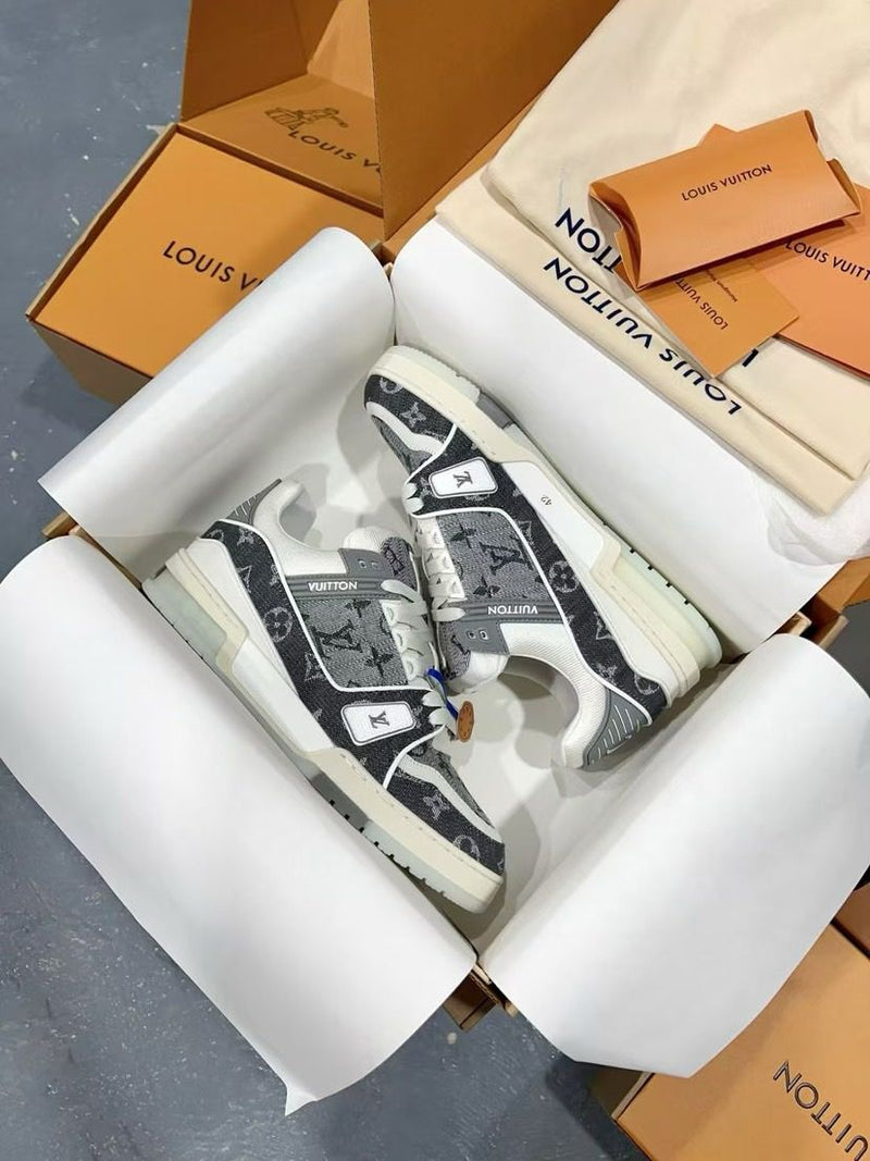 Lv Trainer Grey