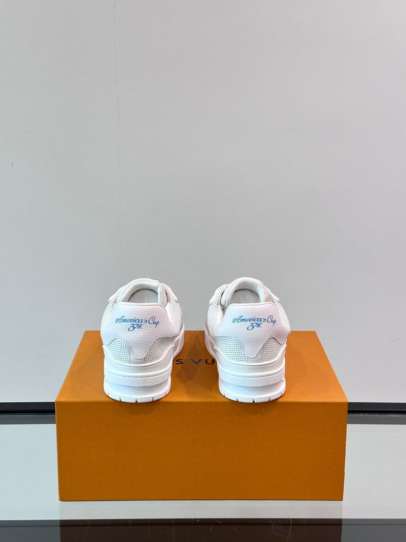Lv Trainer White Blue