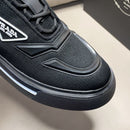 Tênis Prada Prax Macro Black.