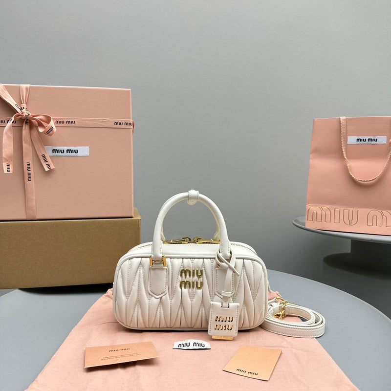 Bolsa Miu Miu Arcadie Matelasse Nappa Leather Bag