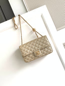 Chanel Classic Double Flap Dourada