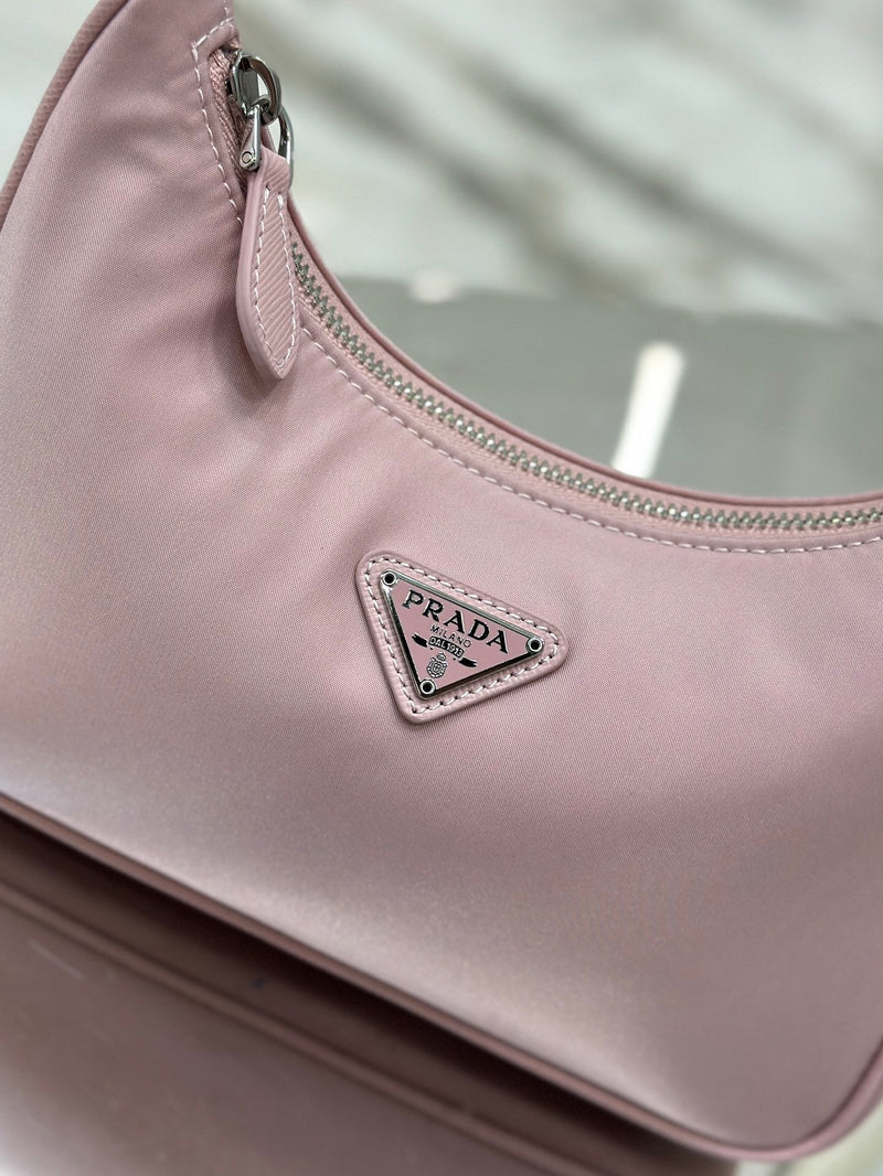 Bolsa Prada mini Re-Edition 2000